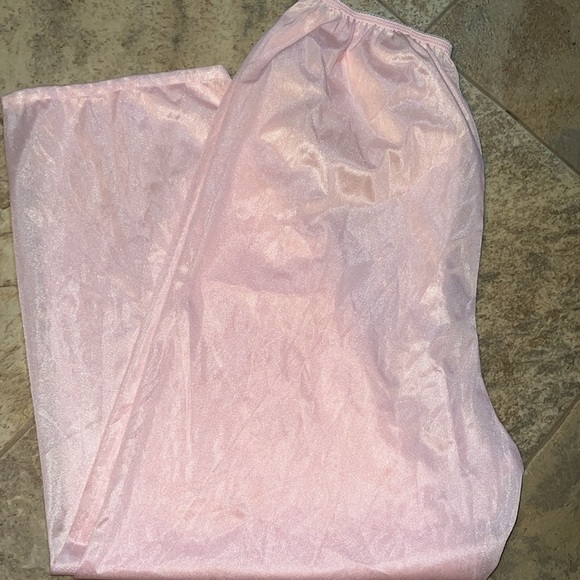 NWOT - improved living size large, 100% nylon pink pajamas - Picture 6 of 6